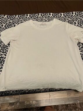 Double Zero White Crewneck Tee with Subtle Tag Detail